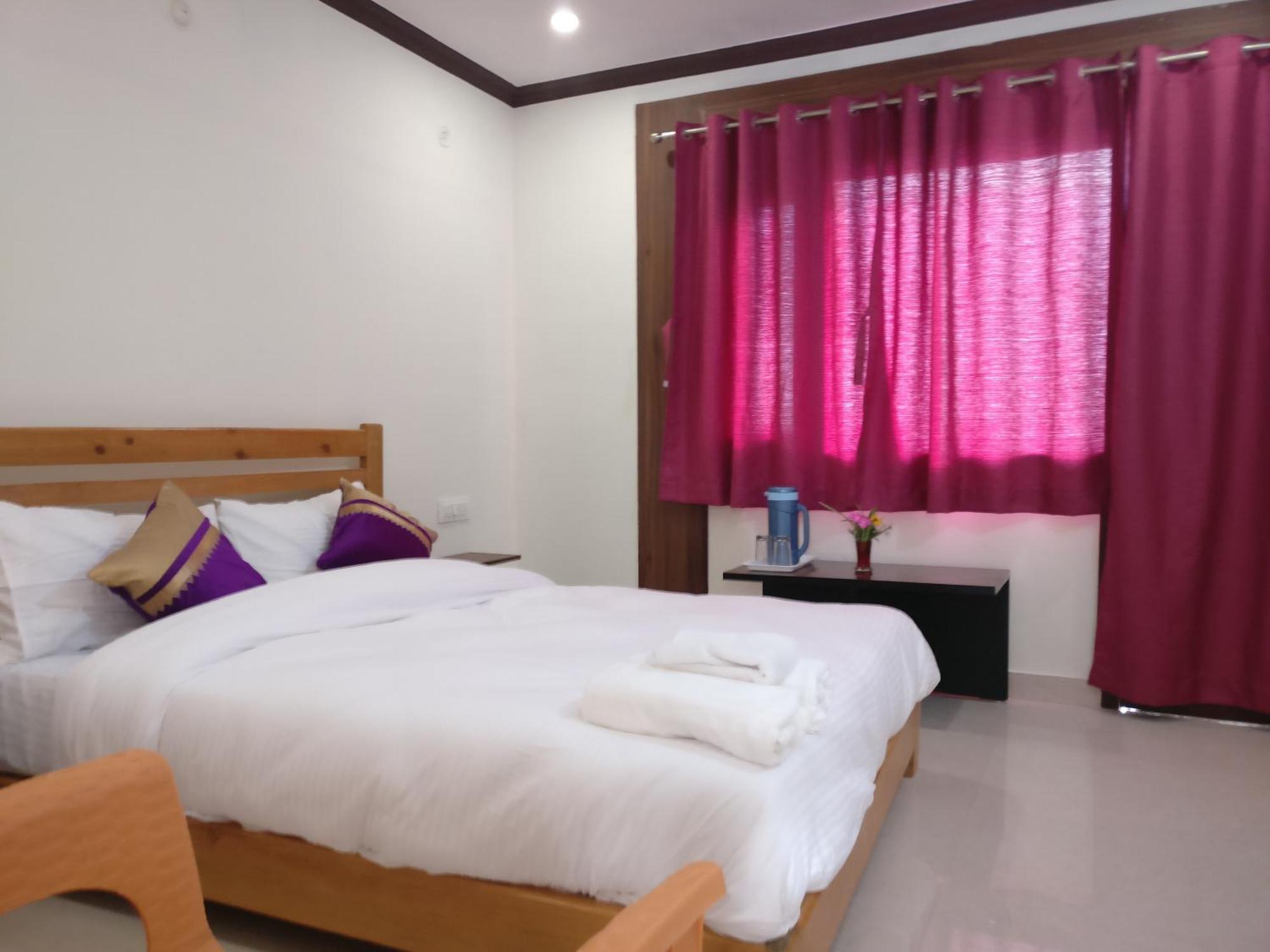 Green Roof Hotel Nainital Phòng bức ảnh